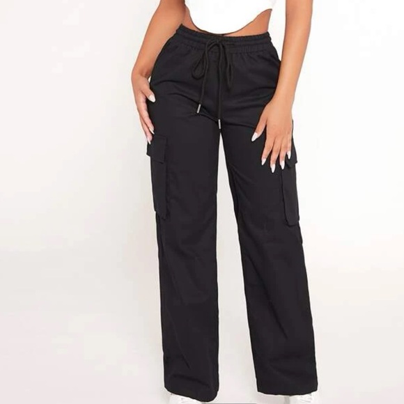 PETITE Drawstring Waist Flap Pocket Cargo Pants black - Picture 2 of 6